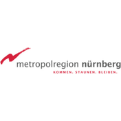 Auf weißem Hintergrund steht der Schriftzug Metropolregion Nürnberg in grau, dazu rote Farbtöne