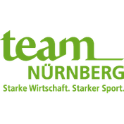 Team Nürnberg Schriftzug in hellgrün gehalten